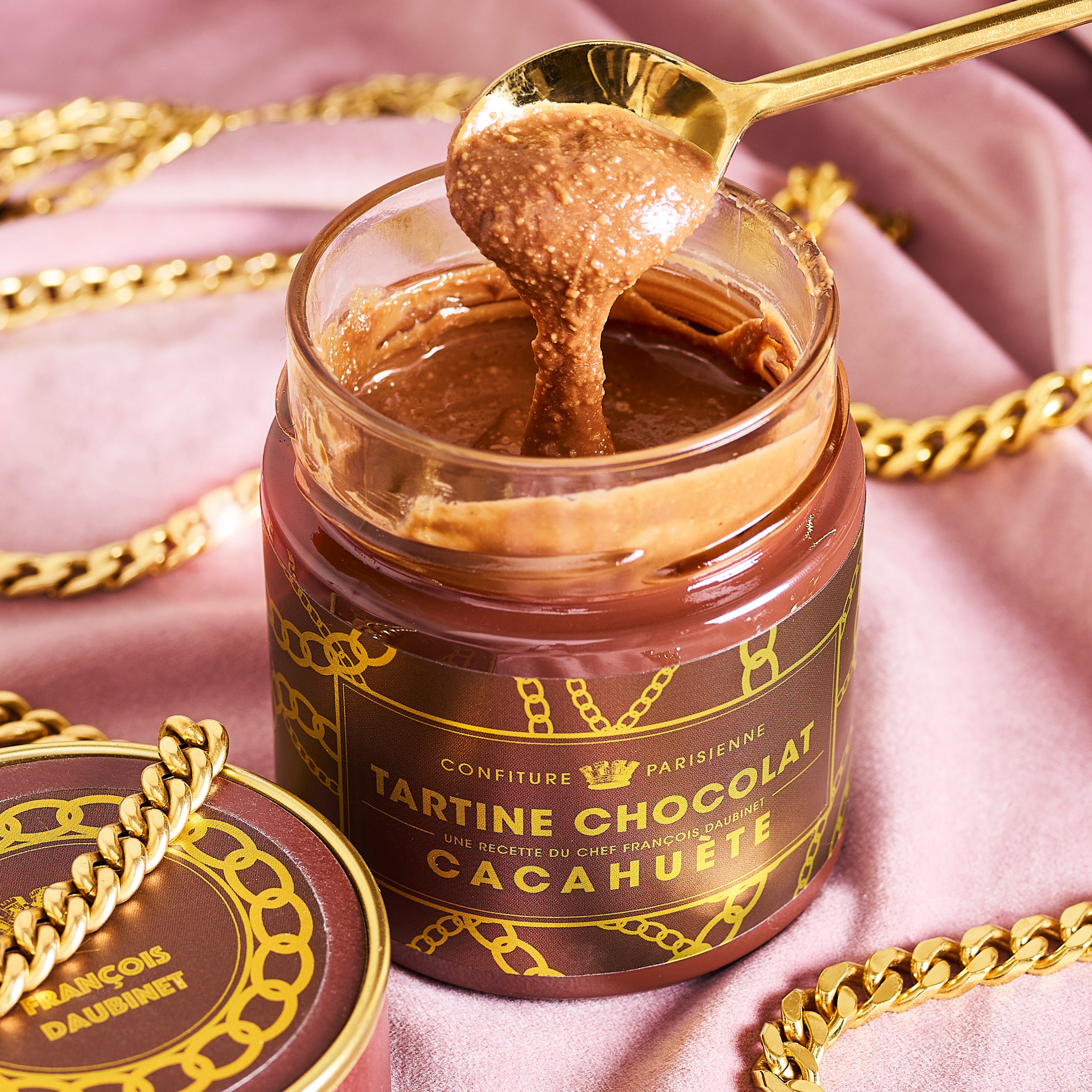 Confiture Parisienne - Recette de Babka au chocolat avec la tartine Chocolat Cacahuète